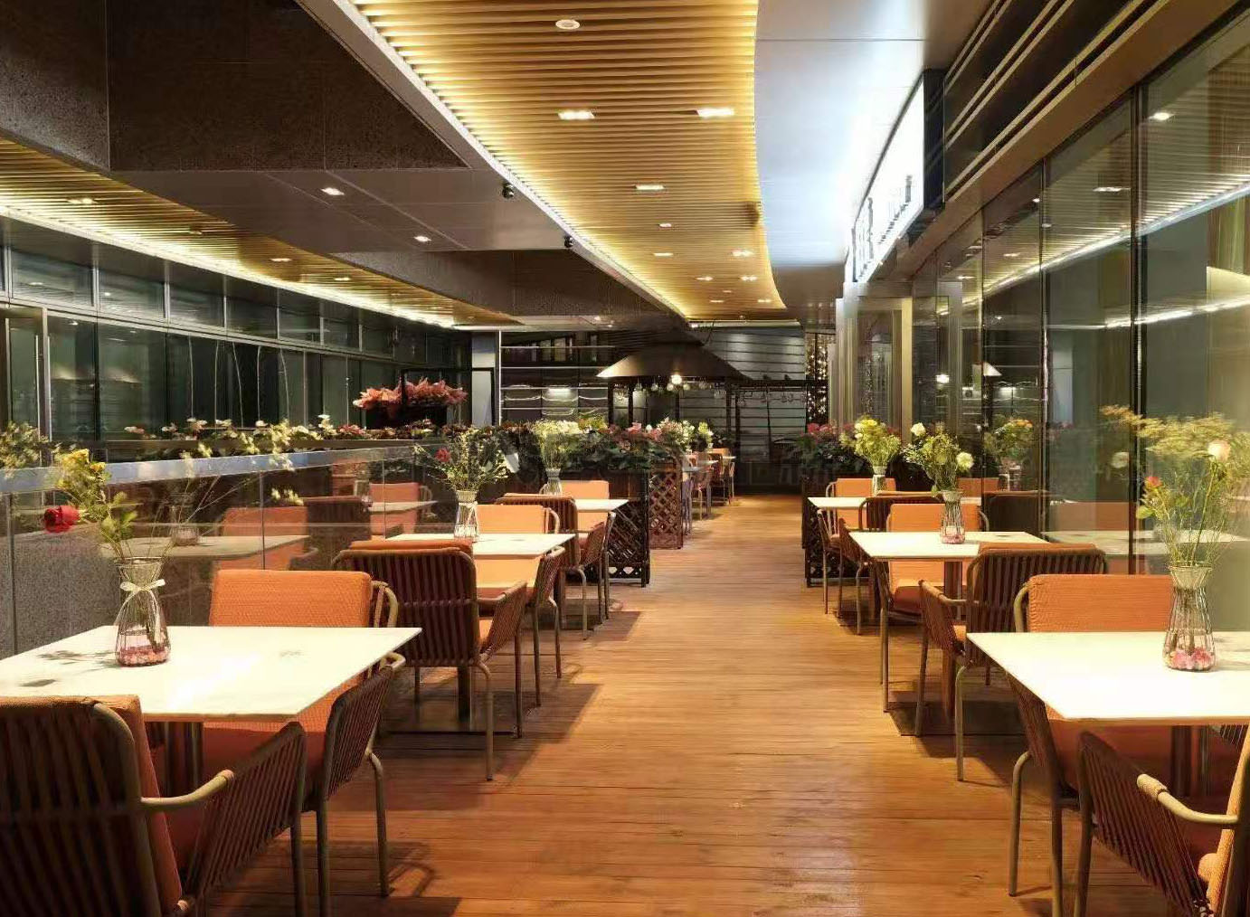 波菲德火鍋桌椅