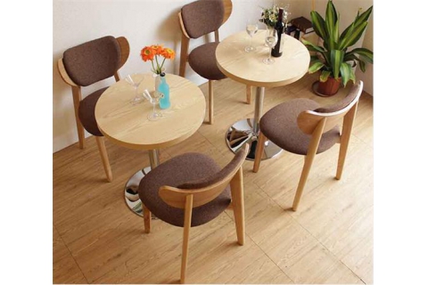 餐廳新手如何挑選合適的餐廳桌椅家具？