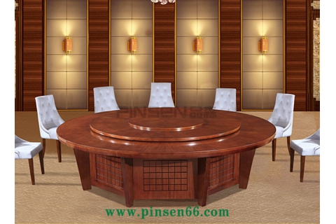 面對(duì)不同材質(zhì)（實(shí)木、大理石、玻璃）的火鍋?zhàn)廊绾芜x擇？