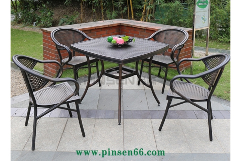 實(shí)木鐵藝框架戶外藤藝咖啡廳休閑餐桌椅