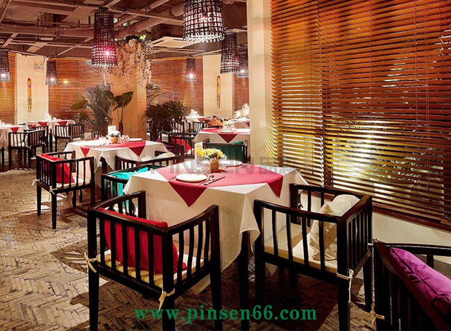 主題餐廳西餐廳咖啡廳實(shí)木桌椅組合定酒店方形餐桌廠家定制直銷