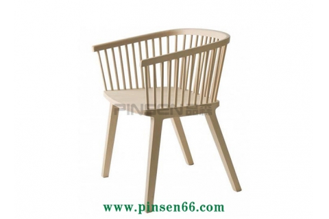 U形格柵北歐實(shí)木主題餐桌椅